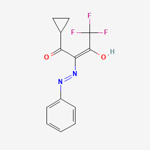 molecular formula C13H11F3N2O2 B2811391 (2E)-1-cyclopropyl-4,4,4-trifluoro-2-(2-phenylhydrazin-1-ylidene)butane-1,3-dione CAS No. 866131-05-7