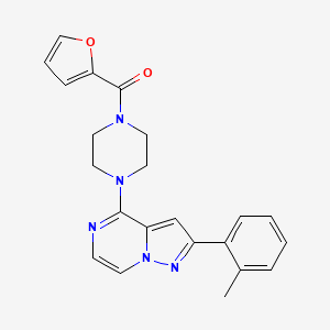molecular formula C22H21N5O2 B2812303 Furan-2-yl{4-[2-(2-methylphenyl)pyrazolo[1,5-a]pyrazin-4-yl]piperazin-1-yl}methanone CAS No. 1326920-28-8