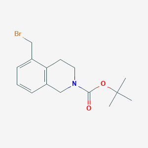 molecular formula C15H20BrNO2 B2813093 叔丁基 5-(溴甲基)-1,2,3,4-四氢异喹啉-2-羧酸乙酯 CAS No. 2031269-14-2