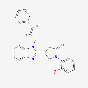 molecular formula C27H25N3O2 B2813347 (E)-4-(1-cinnamyl-1H-benzo[d]imidazol-2-yl)-1-(2-methoxyphenyl)pyrrolidin-2-one CAS No. 844826-15-9