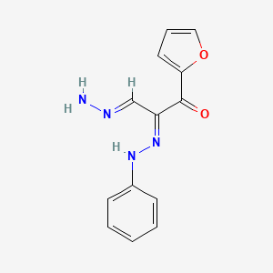 molecular formula C13H12N4O2 B2815056 (2E,3E)-1-(furan-2-yl)-3-hydrazinylidene-2-(2-phenylhydrazin-1-ylidene)propan-1-one CAS No. 330574-91-9