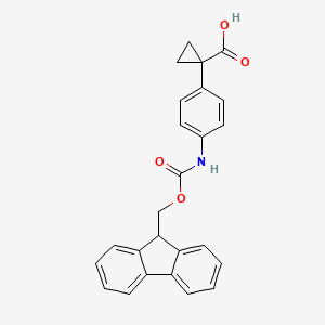 1-[4-(9H-Fluoren-9-ylmethoxycarbonylamino)phenyl]cyclopropane-1-carboxylic acid