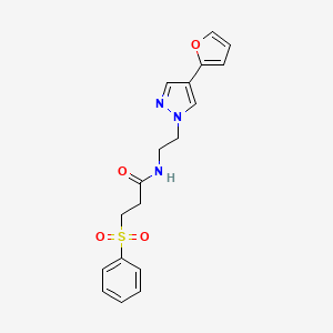molecular formula C18H19N3O4S B2815344 N-(2-(4-(呋喃-2-基)-1H-吡唑-1-基)乙基)-3-(苯基磺酰)丙酰胺 CAS No. 2034293-55-3