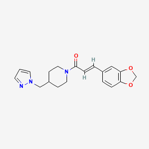 molecular formula C19H21N3O3 B2815817 (E)-1-(4-((1H-pyrazol-1-yl)methyl)piperidin-1-yl)-3-(benzo[d][1,3]dioxol-5-yl)prop-2-en-1-one CAS No. 1286744-42-0