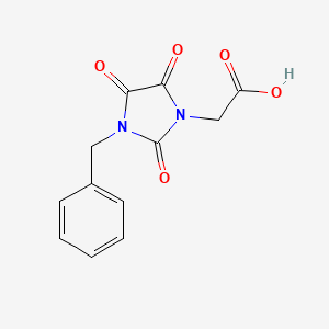molecular formula C12H10N2O5 B2815977 2-(3-Benzyl-2,4,5-trioxoimidazolidin-1-yl)acetic acid CAS No. 128043-86-7
