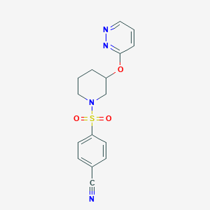 molecular formula C16H16N4O3S B2816260 4-((3-(Pyridazin-3-yloxy)piperidin-1-yl)sulfonyl)benzonitrile CAS No. 2034225-77-7