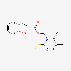 molecular formula C15H13N3O4S B2816465 (6-甲基-3-甲基硫基-5-氧代-1,2,4-三嗪-4-基)甲基 1-苯并呋喃-2-甲酸酯 CAS No. 877648-92-5