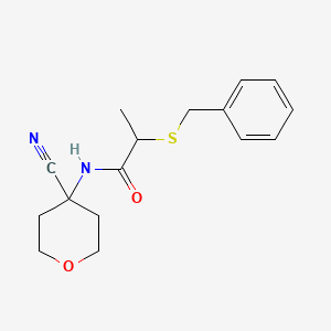 2-Benzylsulfanyl-N-(4-cyanooxan-4-yl)propanamide