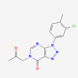 3-(3-Chloro-4-methylphenyl)-6-(2-oxopropyl)triazolo[4,5-d]pyrimidin-7-one