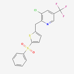 molecular formula C17H11ClF3NO2S2 B2817029 3-氯-2-{[5-(苯基磺酰基)-2-噻吩基]甲基}-5-(三氟甲基)吡啶 CAS No. 321430-98-2