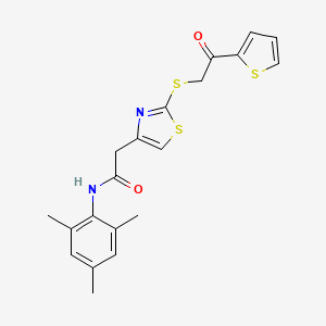 molecular formula C20H20N2O2S3 B2817243 N-mesityl-2-(2-((2-oxo-2-(thiophen-2-yl)ethyl)thio)thiazol-4-yl)acetamide CAS No. 1021052-59-4