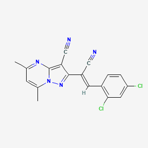 molecular formula C18H11Cl2N5 B2818106 2-[(1Z)-1-cyano-2-(2,4-dichlorophenyl)eth-1-en-1-yl]-5,7-dimethylpyrazolo[1,5-a]pyrimidine-3-carbonitrile CAS No. 338977-22-3