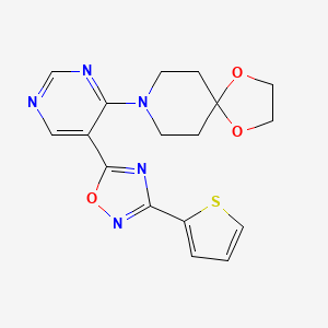 molecular formula C17H17N5O3S B2818528 8-(5-(3-(噻吩-2-基)-1,2,4-噁二唑-5-基)嘧啶-4-基)-1,4-二氧-8-氮杂螺[4.5]癸烷 CAS No. 2034543-22-9