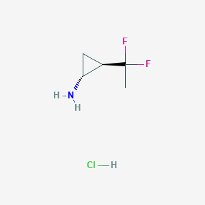 molecular formula C5H10ClF2N B2819056 (1R,2R)-2-(1,1-二氟乙基)环丙烷-1-胺；盐酸盐 CAS No. 2305202-86-0