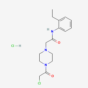 molecular formula C16H23Cl2N3O2 B2820630 2-[4-(2-氯乙酰基)哌嗪-1-基]-N-(2-乙基苯基)乙酰胺 盐酸盐 CAS No. 1049716-75-7