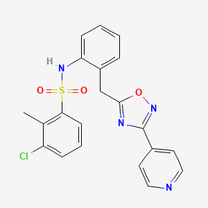 molecular formula C21H17ClN4O3S B2820916 3-chloro-2-methyl-N-(2-((3-(pyridin-4-yl)-1,2,4-oxadiazol-5-yl)methyl)phenyl)benzenesulfonamide CAS No. 1797181-43-1