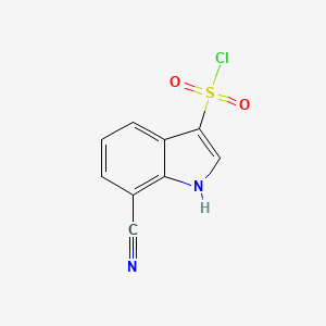 molecular formula C9H5ClN2O2S B2821299 7-氰基-1H-吲哚-3-磺酰氯 CAS No. 2470436-96-3