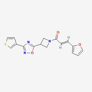 molecular formula C16H13N3O3S B2821505 (E)-3-(呋喃-2-基)-1-(3-(3-(噻吩-3-基)-1,2,4-噁二唑-5-基)氮杂环丁烷-1-基)丙-2-烯-1-酮 CAS No. 1396891-65-8