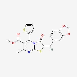 molecular formula C21H16N2O5S2 B2821630 (E)-甲酸甲酯 2-(苯并[d][1,3]二噁杂环-5-基甲亚)-7-甲基-3-氧代-5-(噻吩-2-基)-3,5-二氢-2H-噻唑并[3,2-a]嘧啶-6-羧酸酯 CAS No. 324071-36-5