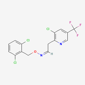 molecular formula C15H10Cl3F3N2O B2821916 2-[3-chloro-5-(trifluoromethyl)-2-pyridinyl]acetaldehyde O-(2,6-dichlorobenzyl)oxime CAS No. 303997-72-0