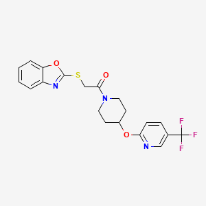 molecular formula C20H18F3N3O3S B2822227 2-(苯并[2,3-d]噁唑-2-基硫基)-1-(4-((5-(三氟甲基)吡啶-2-基)氧基)哌啶-1-基)乙酮 CAS No. 1421495-24-0
