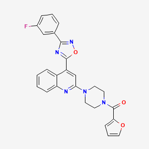 molecular formula C26H20FN5O3 B2822398 (4-(4-(3-(3-Fluorophenyl)-1,2,4-oxadiazol-5-yl)quinolin-2-yl)piperazin-1-yl)(furan-2-yl)methanone CAS No. 1115952-66-3