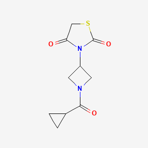 molecular formula C10H12N2O3S B2823057 3-(1-(Cyclopropanecarbonyl)azetidin-3-yl)thiazolidine-2,4-dione CAS No. 1795304-15-2