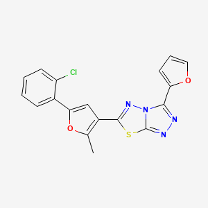 molecular formula C18H11ClN4O2S B2823133 6-[5-(2-氯苯基)-2-甲基呋喃-3-基]-3-(呋喃-2-基)-[1,2,4]三唑[3,4-b][1,3,4]噻二唑 CAS No. 708996-92-3