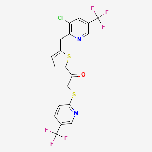 molecular formula C19H11ClF6N2OS2 B2823759 1-(5-((3-Chloro-5-(trifluoromethyl)-2-pyridinyl)methyl)-2-thienyl)-2-((5-(trifluoromethyl)-2-pyridinyl)sulfanyl)-1-ethanone CAS No. 339016-56-7