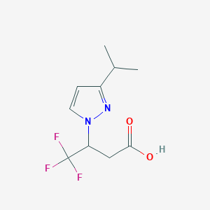 molecular formula C10H13F3N2O2 B2824228 4,4,4-Trifluoro-3-(3-propan-2-ylpyrazol-1-yl)butanoic acid CAS No. 2054953-39-6