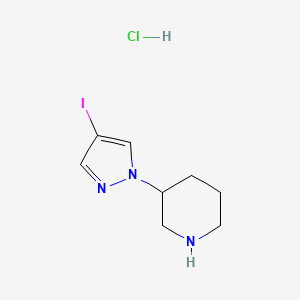 molecular formula C8H13ClIN3 B2824474 3-(4-碘吡唑-1-YL)哌啶, 盐酸盐 CAS No. 1393442-38-0