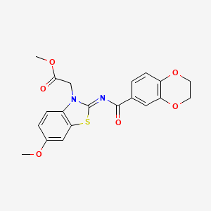 molecular formula C20H18N2O6S B2824909 (Z)-甲基-2-(2-((2,3-二氢苯并[b][1,4]二噁烷-6-甲酰亚胺)-6-甲氧基苯并[d]噻唑-3(2H)-基)乙酸酯 CAS No. 865200-03-9