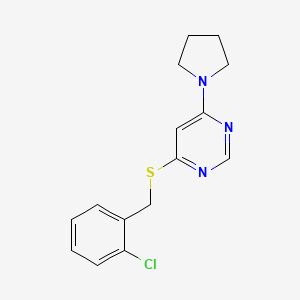 molecular formula C15H16ClN3S B2825280 4-((2-Chlorobenzyl)thio)-6-(pyrrolidin-1-yl)pyrimidine CAS No. 1172764-03-2