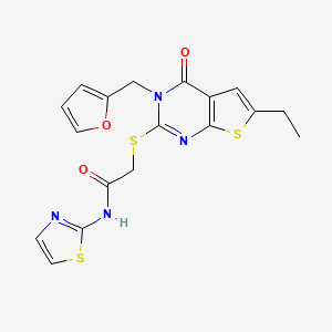 molecular formula C18H16N4O3S3 B2825652 2-({6-乙基-3-[(呋喃-2-基)甲基]-4-氧代-3H,4H-噻吩[2,3-d]嘧啶-2-基}硫醚)-N-(1,3-噻唑-2-基)乙酰胺 CAS No. 878683-34-2