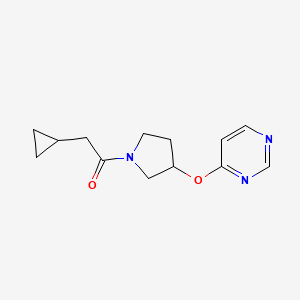 molecular formula C13H17N3O2 B2825730 2-Cyclopropyl-1-(3-(pyrimidin-4-yloxy)pyrrolidin-1-yl)ethanone CAS No. 2034246-88-1