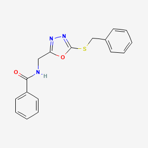 molecular formula C17H15N3O2S B2825927 N-[(5-苄基硫代基-1,3,4-噁二唑-2-基)甲基]苯甲酰胺 CAS No. 941985-30-4