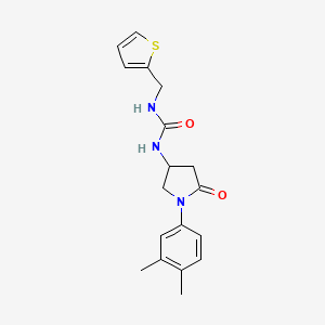 molecular formula C18H21N3O2S B2826049 1-(1-(3,4-Dimethylphenyl)-5-oxopyrrolidin-3-yl)-3-(thiophen-2-ylmethyl)urea CAS No. 891093-12-2