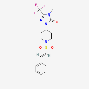 molecular formula C18H21F3N4O3S B2827070 (E)-4-甲基-1-(1-((4-甲基芳乙烯基)磺酰基)哌啶-4-基)-3-(三氟甲基)-1H-1,2,4-三唑-5(4H)-酮 CAS No. 2035019-01-1