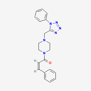 molecular formula C21H22N6O B2827417 (Z)-3-phenyl-1-(4-((1-phenyl-1H-tetrazol-5-yl)methyl)piperazin-1-yl)prop-2-en-1-one CAS No. 1021253-73-5