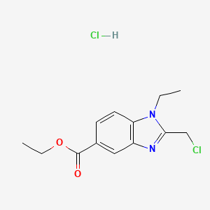molecular formula C13H16Cl2N2O2 B2827685 乙酸2-(氯甲基)-1-乙基苯并咪唑-5-羧酸酯；盐酸盐 CAS No. 2287316-43-0