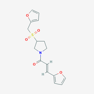 molecular formula C16H17NO5S B2827934 (E)-3-(furan-2-yl)-1-(3-((furan-2-ylmethyl)sulfonyl)pyrrolidin-1-yl)prop-2-en-1-one CAS No. 1798971-39-7