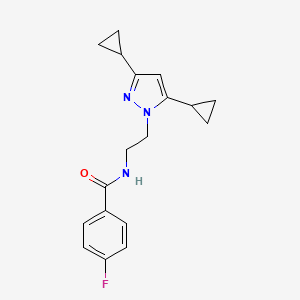 molecular formula C18H20FN3O B2828608 N-(2-(3,5-二环丙基-1H-吡唑-1-基)乙基)-4-氟苯酰胺 CAS No. 2309731-63-1