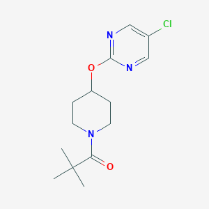 molecular formula C14H20ClN3O2 B2828844 1-[4-(5-Chloropyrimidin-2-yl)oxypiperidin-1-yl]-2,2-dimethylpropan-1-one CAS No. 2415509-70-3