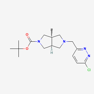 molecular formula C17H25ClN4O2 B2829749 Tert-butyl (3aR,6aS)-2-[(6-chloropyridazin-3-yl)methyl]-3a-methyl-3,4,6,6a-tetrahydro-1H-pyrrolo[3,4-c]pyrrole-5-carboxylate CAS No. 2378490-75-4