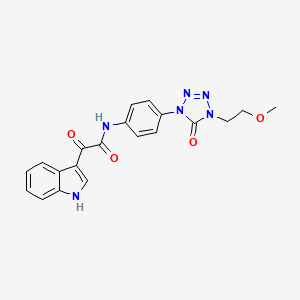 2-(1H-indol-3-yl)-N-(4-(4-(2-methoxyethyl)-5-oxo-4,5-dihydro-1H-tetrazol-1-yl)phenyl)-2-oxoacetamide