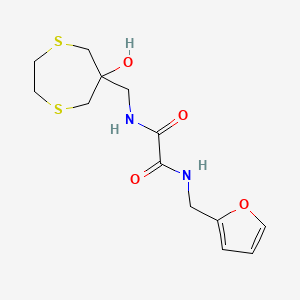 N-(Furan-2-ylmethyl)-N'-[(6-hydroxy-1,4-dithiepan-6-yl)methyl]oxamide