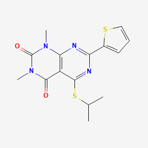 5-(isopropylthio)-1,3-dimethyl-7-(thiophen-2-yl)pyrimido[4,5-d]pyrimidine-2,4(1H,3H)-dione