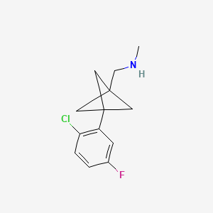 molecular formula C13H15ClFN B2833536 1-[3-(2-Chloro-5-fluorophenyl)-1-bicyclo[1.1.1]pentanyl]-N-methylmethanamine CAS No. 2287282-78-2