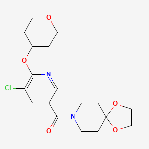 molecular formula C18H23ClN2O5 B2834236 (5-氯-6-((四氢-2H-吡喃-4-基)氧基)吡啶-3-基)(1,4-二氧杂-8-氮杂螺[4.5]癸烷-8-基)甲酮 CAS No. 1903023-03-9