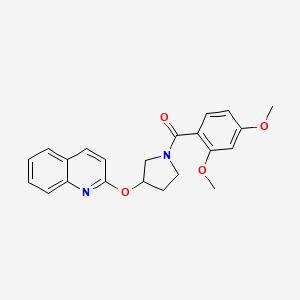 molecular formula C22H22N2O4 B2834563 (2,4-二甲氧基苯基)(3-(喹啉-2-基氧基)吡咯啉-1-基)甲酮 CAS No. 2034500-71-3